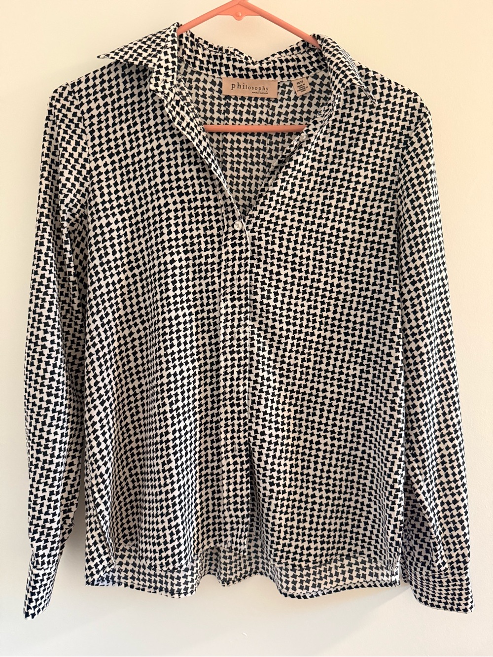 Whimsical Houndstooth Button Down Collared Blouse XS